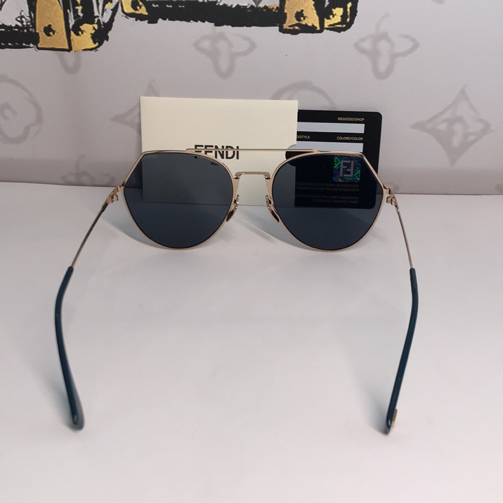 Fendi FF0194/S 0002A Blue Square Sunglasses – Women’s Luxury Eyewear - Picture 10 of 15